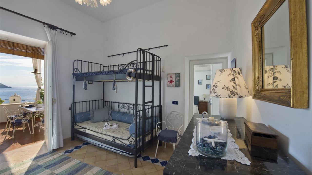 Casa Noemi 4&2, Emma Villas بوسيتانو المظهر الخارجي الصورة