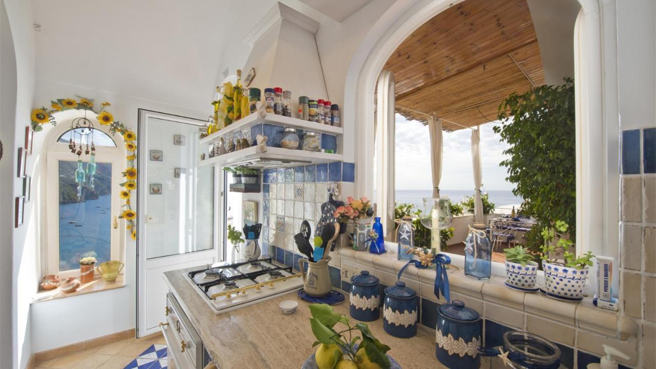 Casa Noemi 4&2, Emma Villas بوسيتانو المظهر الخارجي الصورة